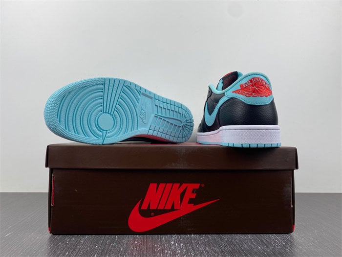 Travis Scott x Air Jordan 1 Low DM7866-701